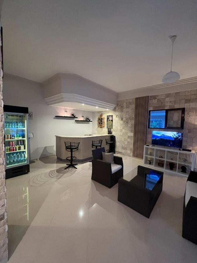 Bayram Hotel Чесме Екстериор снимка