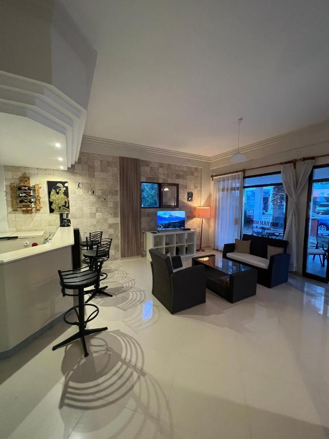 Bayram Hotel Чесме Екстериор снимка