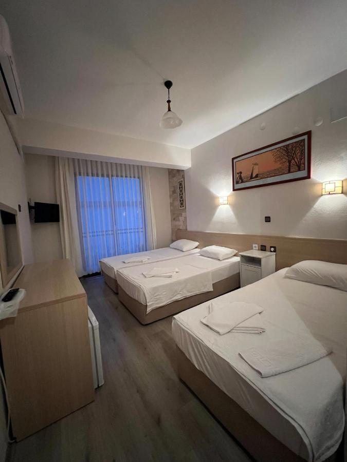 Bayram Hotel Чесме Екстериор снимка