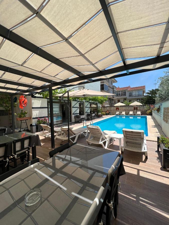 Bayram Hotel Чесме Екстериор снимка
