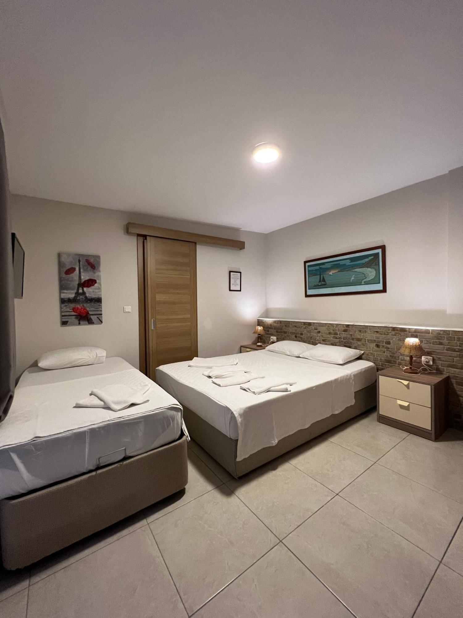 Bayram Hotel Чесме Екстериор снимка